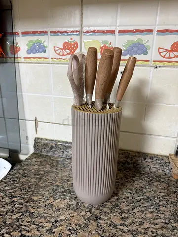 Knife with stand