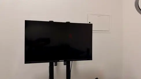 Philips 32-inch LED TV - Good working condition