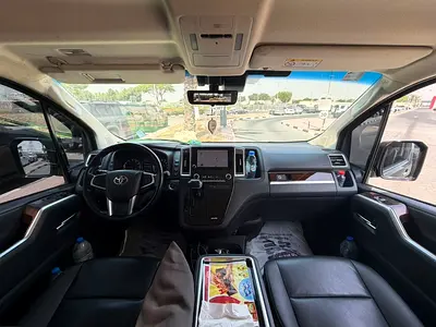 صورة 10 لـ 2024 Toyota GRANVIA