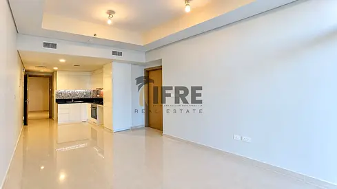 Luxury Living | Unfurnished | High floor