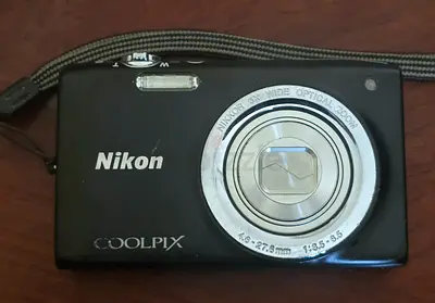 Nikon COOLPIX S2700 Digital Camera 16MP