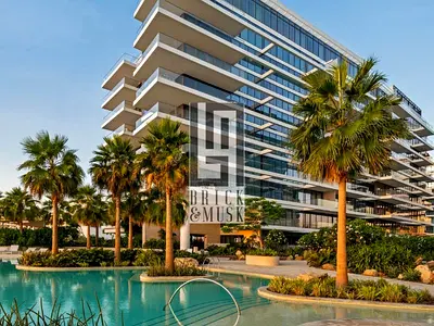 Resort-Style Beachfront Home | Sea View 4BR | Serenia West Wing | Palm Jumeirah Apartment