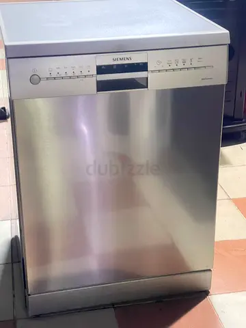 Siemens dishwasher 3 rack good condition for sale