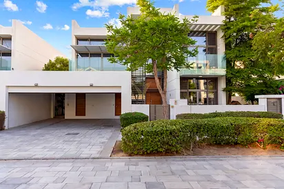 LUXARY FULLY FURNISHED 5 BR VILLA | PRIVATE POOL