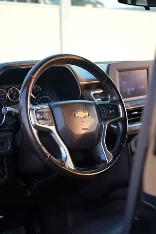 2021 Chevrolet SUBURBAN — миниатюра 11