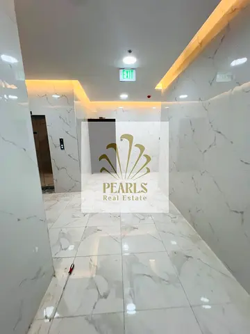 Brand-new spacious studio in Al Jurf 3, next to Fazaa Center and the Chinese Market, balcony with open view, completely new building, close to all se