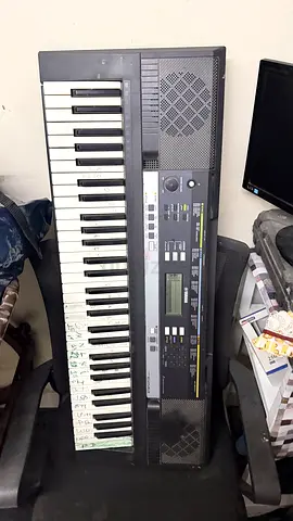 Used Yamaha PSR series keyboard - 61 keys, working condition