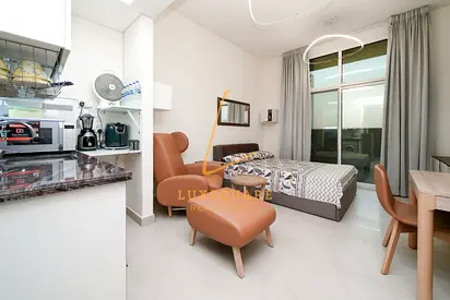 Vacant on 1st Nov | Fully Furnished And Upgraded