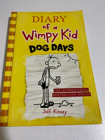 Diary of a Wimpy Kid: Dog Days by Jeff Kinney (paperback)