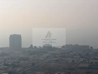 ثلاث غرف وصالة بإطلالة على الخليج العربي | غرفة خادمة ماستر وغرفة غسيل وبلكونة | مساحات كبيرة جداً | تكييف وجيم وباركن مجاني