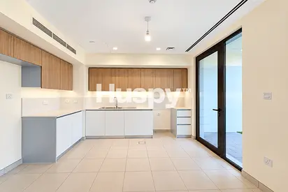 Single Row | Pool Facing | Landscaped