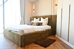 1BR | Stunning Creek Views | High Floor | Luxury Living