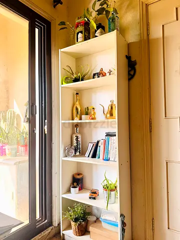 Tall White 6-Shelf Bookcase / Display Shelf - Good Condition