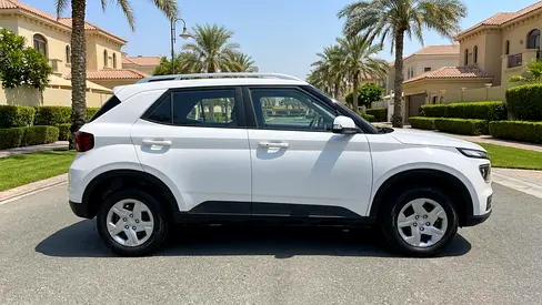 صورة 5 لـ 2025 Hyundai VENUE
