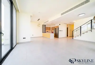 Single Row | Landscaped Garden | Prime Community