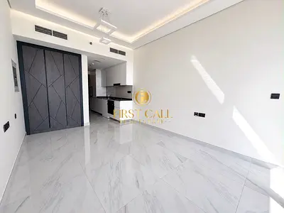 Vacant | Unfurnished Studio | parking included