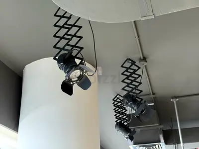 3 set Ceiling-Mounted Studio Spotlights with Adjustable Scissor Mounts