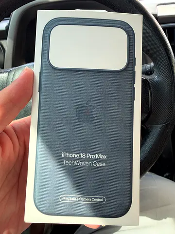 Apple iPhone 18 Pro Max TechWoven Case (MagSafe) - Brand New in Box