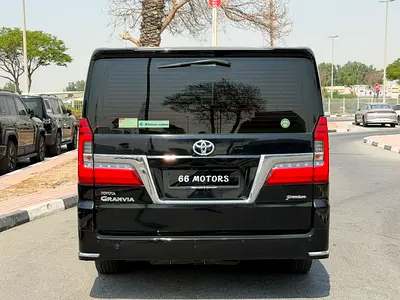 صورة 6 لـ 2024 Toyota GRANVIA