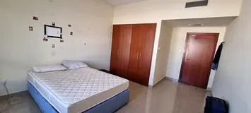 Room available for working couples
