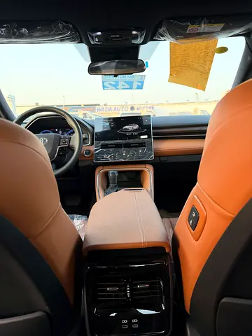 2025 Toyota AVALON — миниатюра 13