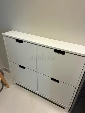 White shoes cabinet (fits 10 pairs)