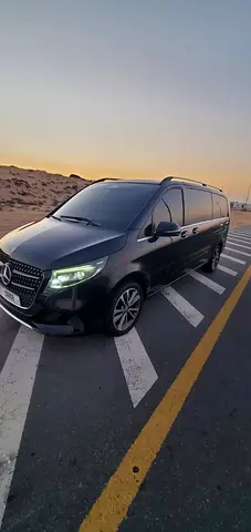 Mercedes-Benz V300 2025 - 8 seats - 58,300 km