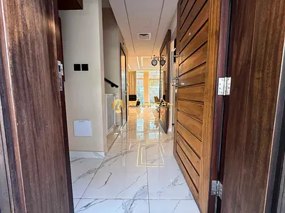 1,500 Sq.Ft. | Fully Upgraded Corner Unit | Extended Area | Closed Kitchen