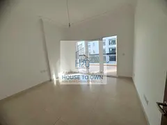 Comfortable Spacious Family Living