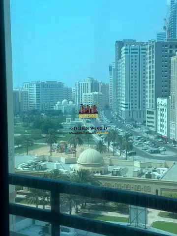 🏠 2-Bedroom Apartment for Annual Rent – Al Majaz 3, Sharjah 📍 Prime location directly on Al Khan Street. The apartment features 2 bedrooms, a sepa