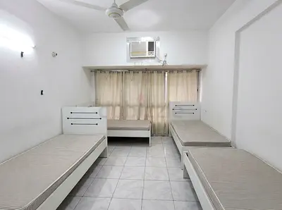 🏠 Executive Bachelor Room Available – Al Ghubaiba / Al Souk Al Fahidi 🏠