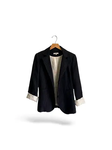 Black pinstripe single-breasted blazer, size M