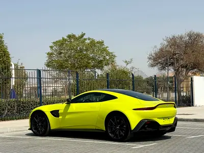 صورة 10 لـ 2019 Aston Martin VANTAGE