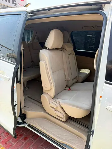 صورة 7 لـ 2017 Toyota PREVIA