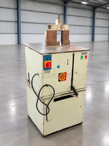 Aluminum cutting machine, Thomas 450G