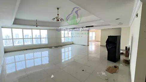 أفخم أربع غرف وصالة بمساحة ضخمة في الممزر بأطلالة مباشرة على بحيرة الممزر غرفة خادمة ماستر باركن وجيم ومسبح مجاني 2بلكون بأطلالات مباشرة