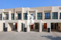 Stunning &amp; Immaculate 2BR Townhouse |Mina Al Arab