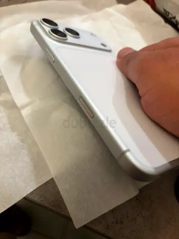 Apple iPhone (Silver) - Good Condition, 3 Rear Cameras