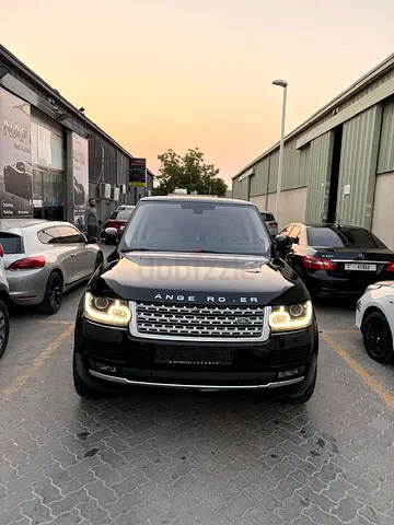 2015 Land Rover Range Rover HSE GCC Specs in Excellent Condition