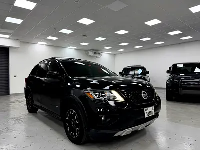 2020 Nissan Pathfinder Full Options low mileage