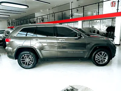2021 JEEP GRAND CHEROKEE 照片 4