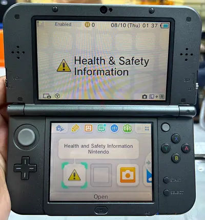 Nintendo New 3dsxl with charger