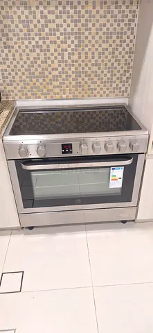 Hoover Electric Ceramic Cooker 90cm With Great Condition Like New