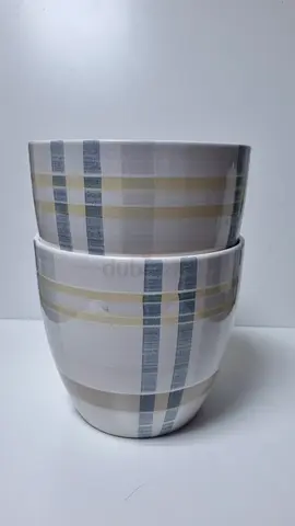 Ceramic pots