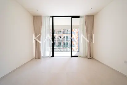 Ready Studio | Brand New | Spacious