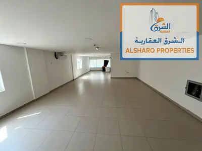 أكبر المساحات المتاحة للإيجار في الجرف 2 ميزانين سكني أو تجاري 34,000 درهم