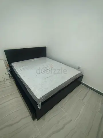 IKEA malam king size 180×200cm bed with IKEA mattress and 2 big storage drawers underneath