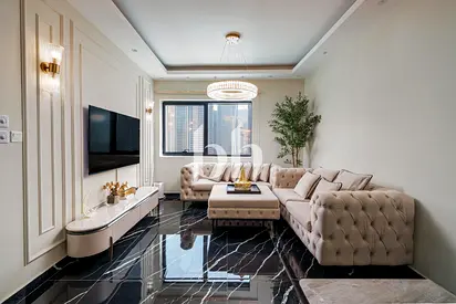 1BR | High Floor | Luxuriously Furnished