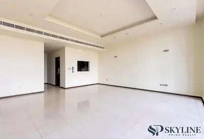 Spacious Layout I Beach Front | Vacant | Type A