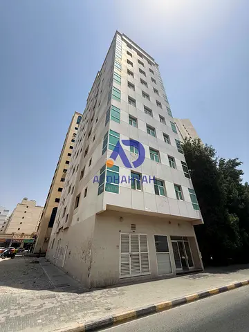 Al-Naba'ah is a main street.